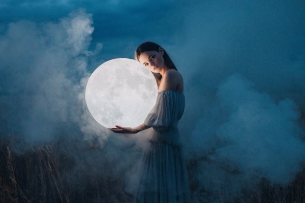 Особенности и запреты на черное новолуние 30 мая 2022 года, как повлияет на знаки зодиака