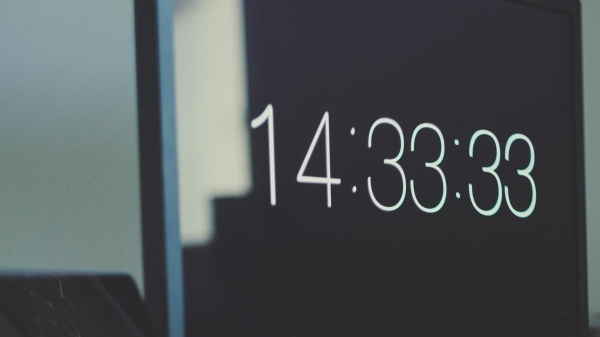 Почему одинаковые цифры на часах в нумерологии называются знаком ангела