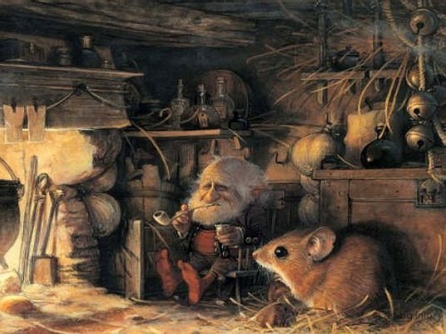 Помощники Домового: какие духи окружают человека дома и на работе, чего от них ожидать