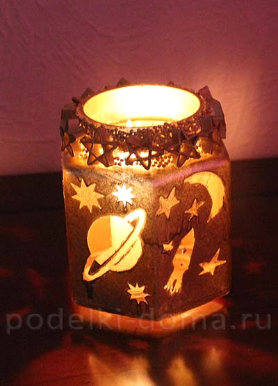 Венок из еловых веток