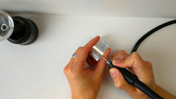 Обалденный сувенир из разбитой рюмки