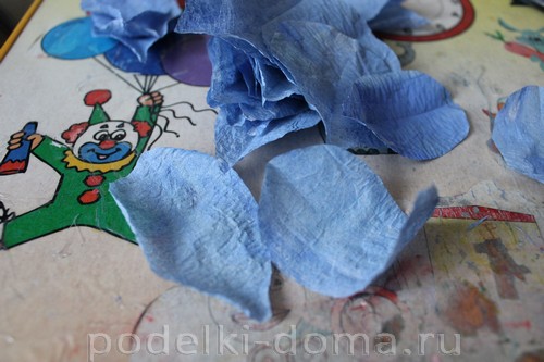 Цветы из бумажных полотенец Цветы из бумажных полотенец