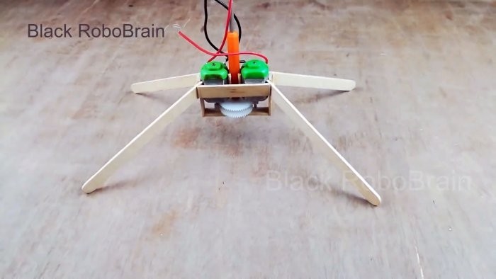 Как сделать рабочий двухвинтовой вертолет на обычных моторчиках от игрушек