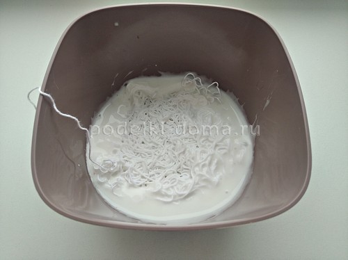 Пасхальное яйцо из ниток