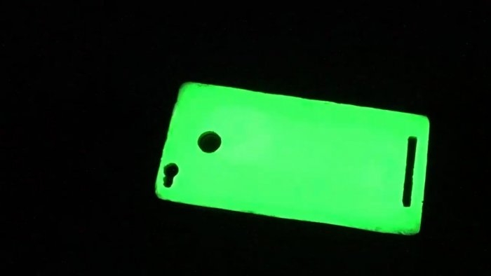 Как сделать светящиеся в темноте чехол для телефона Как сделать светящиеся в темноте чехол для телефона