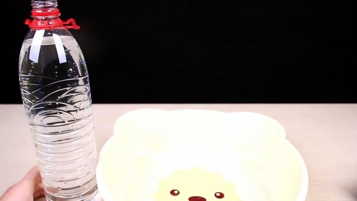 Как проткнуть гвоздём стеклянную бутылку?