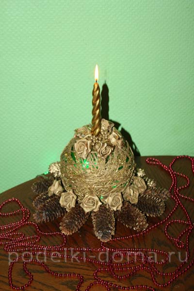 Подсвечник из шишки Подсвечник из шишки