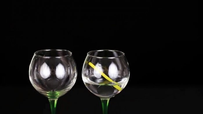 7 невероятных трюков со стеклом 7 невероятных трюков со стеклом