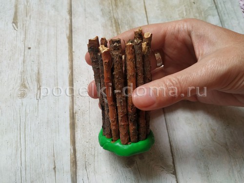 Домик и окошко — поделки из веточек Домик и окошко — поделки из веточек