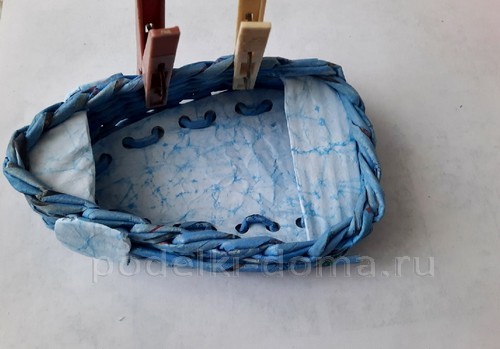 Лодочка-конфетница из бумажной лозы