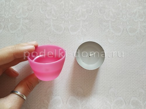 Подсвечник из шишки Подсвечник из шишки