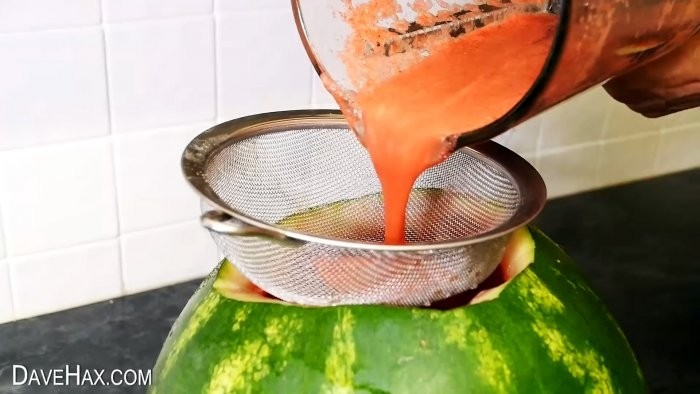 Освежающий коктейль из арбуза для всей семьи