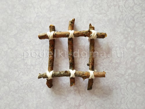 Домик и окошко — поделки из веточек Домик и окошко — поделки из веточек