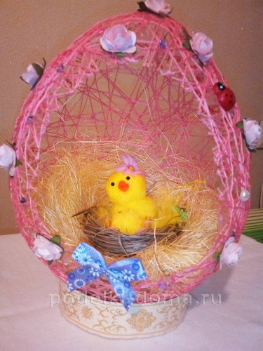 Пасхальное яйцо из ниток