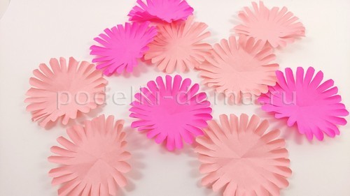 Цветы астры из бумаги Цветы астры из бумаги