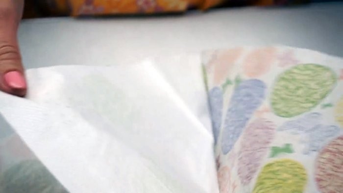 Без наклеек и красителей: копеечный способ украсить яйца на Пасху. Получится у каждого Без наклеек и красителей: копеечный способ украсить яйца на Пасху. Получится у каждого