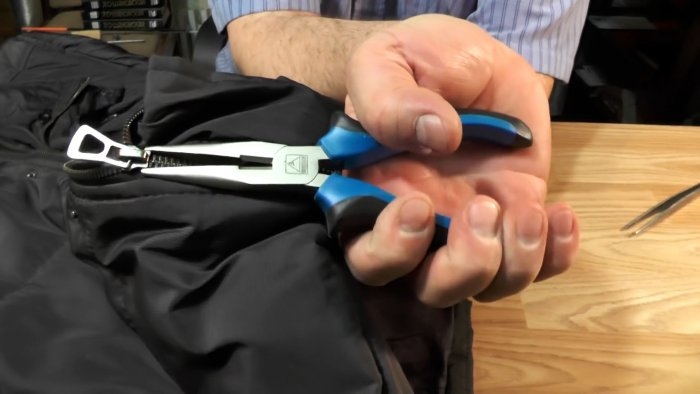 Как правильно поджимать бегунок на молнии