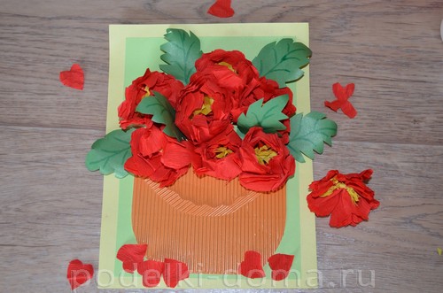 «Павлин» — аппликация из природного материала