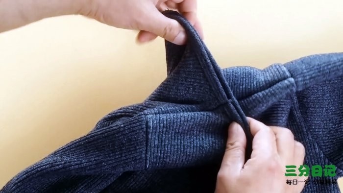 Как сузить вырез горловины свитера или футболки своими руками Как сузить вырез горловины свитера или футболки своими руками