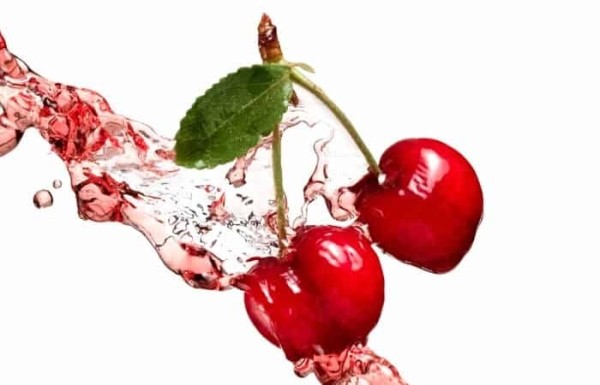 Народные средства, чтобы отстирать пятна от вишни, если порошок не справляется Народные средства, чтобы отстирать пятна от вишни, если порошок не справляется