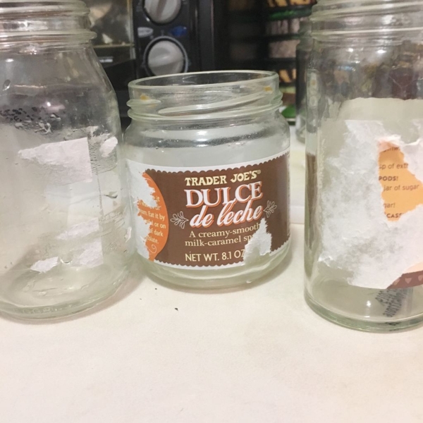 Проверенные временем средства, которыми можно отмыть стеклянные банки от этикеток Проверенные временем средства, которыми можно отмыть стеклянные банки от этикеток