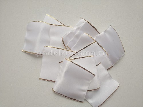 Пасхальное яйцо из ниток