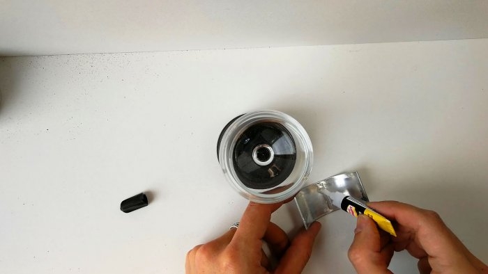 Обалденный сувенир из разбитой рюмки