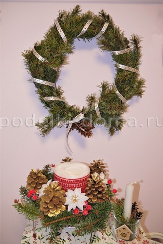Венок из еловых веток