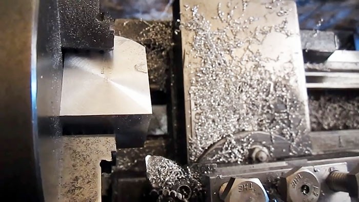 Как сделать куб в кубе на токарном станке