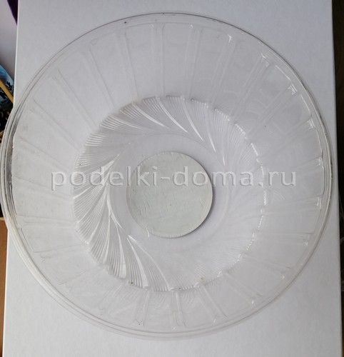 Венок из еловых веток