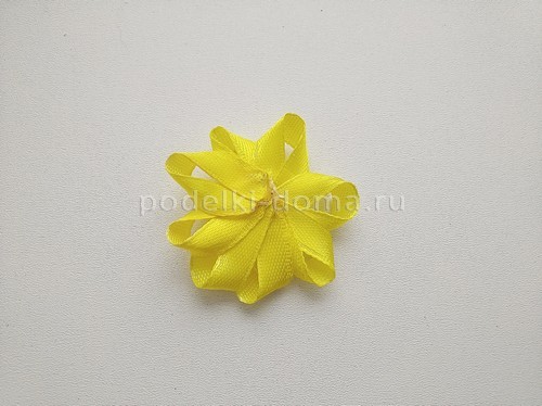 Пасхальное яйцо из ниток