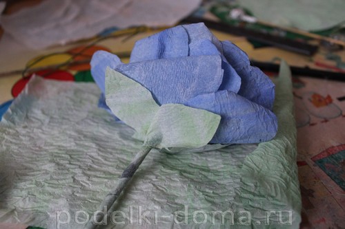 Цветы из бумажных полотенец Цветы из бумажных полотенец