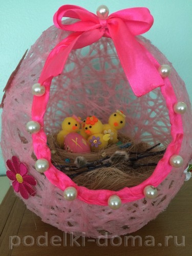 Пасхальное яйцо из ниток