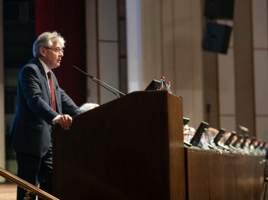 Скандал на выборах в РАН: либералы пытались отклонить кандидатуру зампрезидента