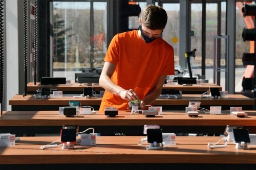 Купить или взять по подписке. Как работает лизинг смартфонов 