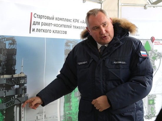Дырки, съемки, шутки: чем запомнился Дмитрий Рогозин в «Роскосмосе»