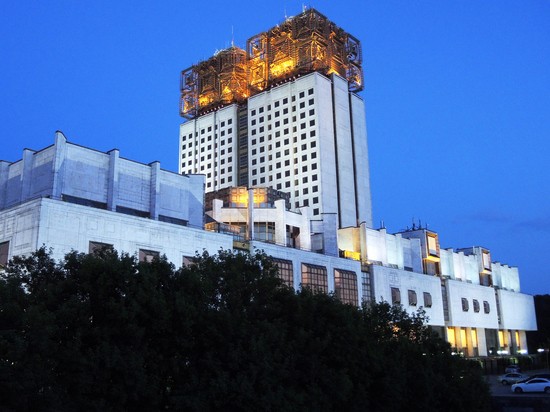 Скандал в РАН: административный сбор подписей за Сергеева вызвал возмущение