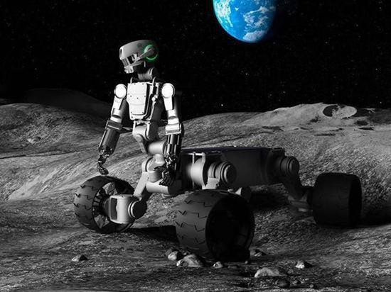 В Центре подготовки космонавтов представили «кентавра» для полета на Луну