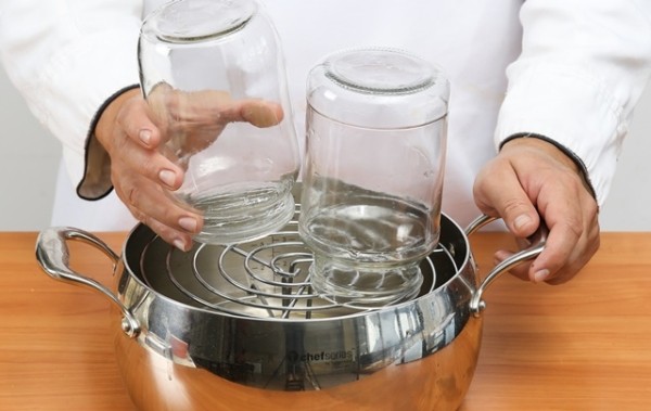 Простые и доступные способы стерилизации банок и крышек