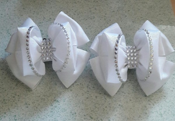 Как своими руками сделать красивые бантики-заколочки на 1 сентября 2022 года Как своими руками сделать красивые бантики-заколочки на 1 сентября 2022 года