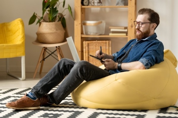 Здоровый сон и позитивный настрой: как закончить день, чтобы избавиться от негатива Здоровый сон и позитивный настрой: как закончить день, чтобы избавиться от негатива