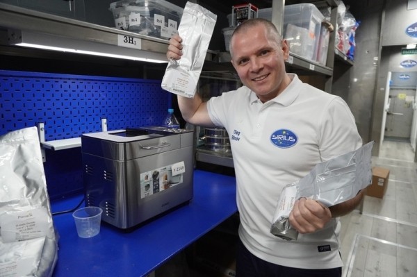 «Космонавты» эксперимента SIRIUS поставили хлеб с коноплей на последнее место