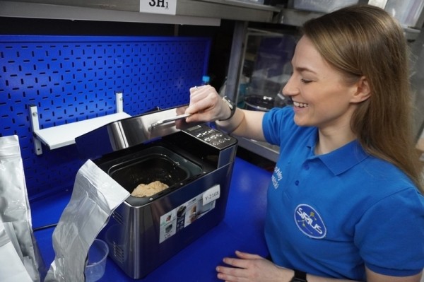 «Космонавты» эксперимента SIRIUS поставили хлеб с коноплей на последнее место