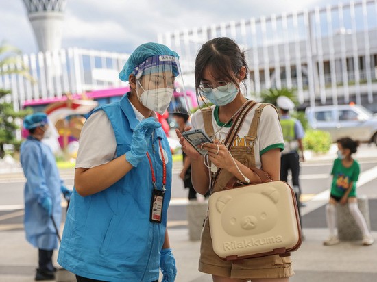 Новое исследование назвало сроки заразности у заболевших COVID-19