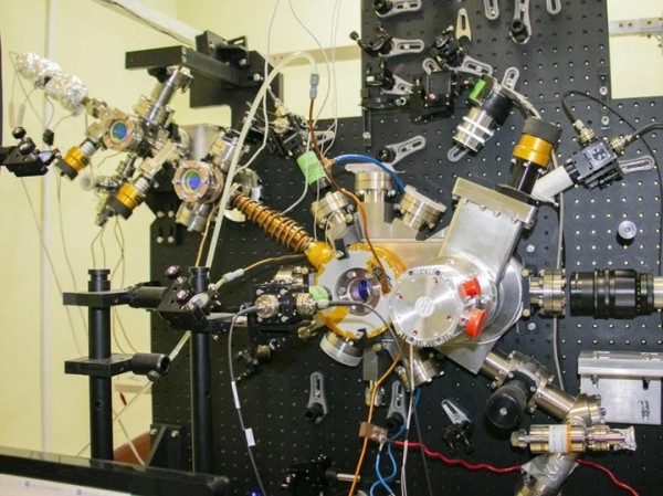 Земля стала вращаться быстрее: ученые хотят «заморозить» время