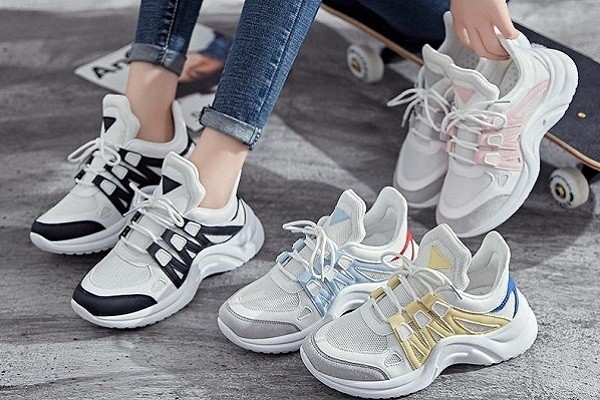 Полезные советы и рекомендации, которые позволят сохранить в чистоте белые кроссовки