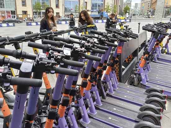 Ученые запатентовали самокат со специальной подставкой для детей