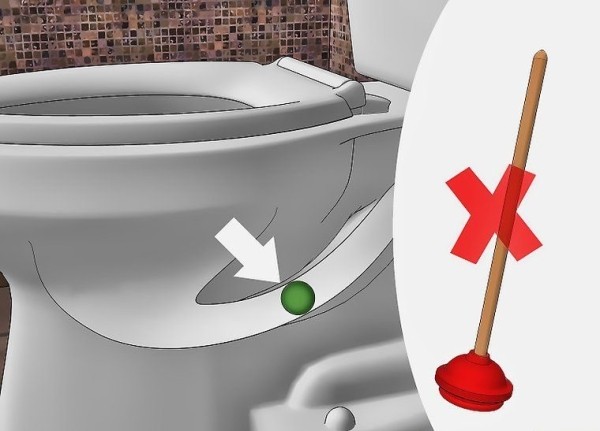 Шесть способов устранить засор в унитазе без вантуза