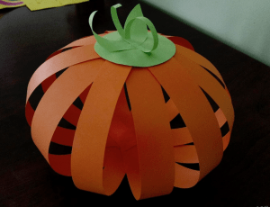 Изготовление тыквы для Хэллоуина своими руками из подручных материалов Изготовление тыквы для Хэллоуина своими руками из подручных материалов