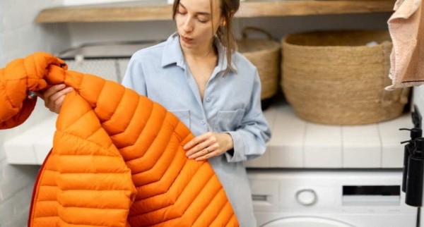 Можно ли в домашних условиях правильно постирать пуховик перед сезоном холодов Можно ли в домашних условиях правильно постирать пуховик перед сезоном холодов
